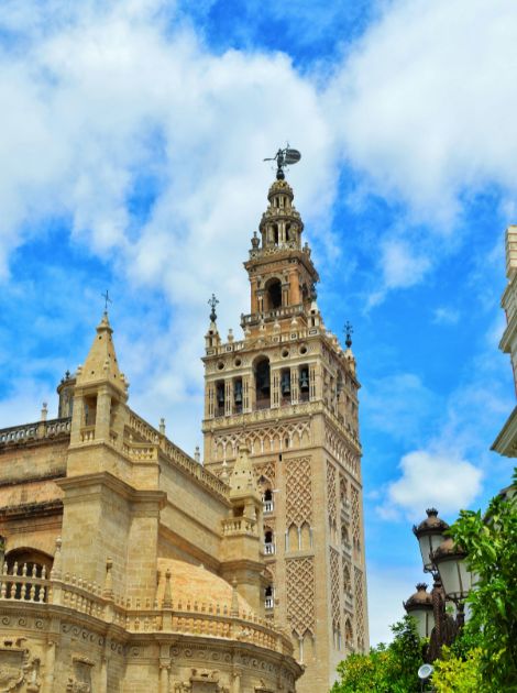 Contacta con Ciudad Secreta Tours